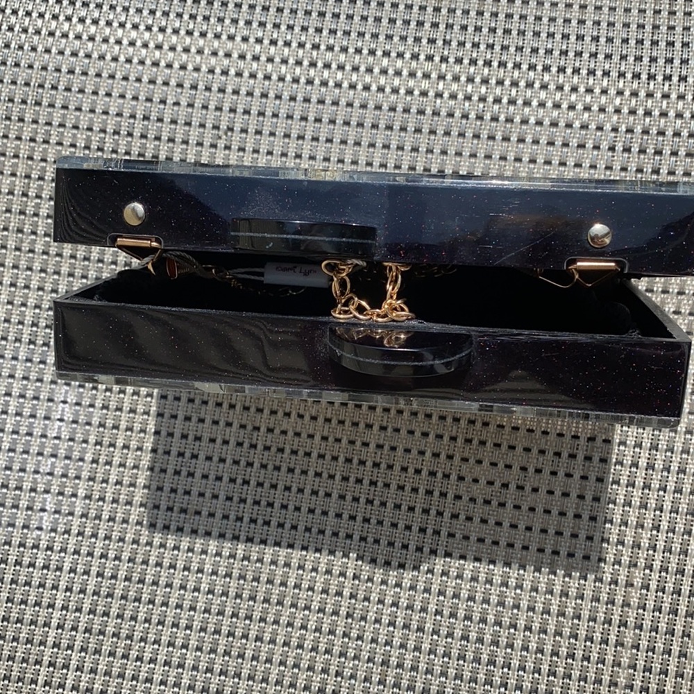 Bari Lynn Clutch - Picture 7 of 9